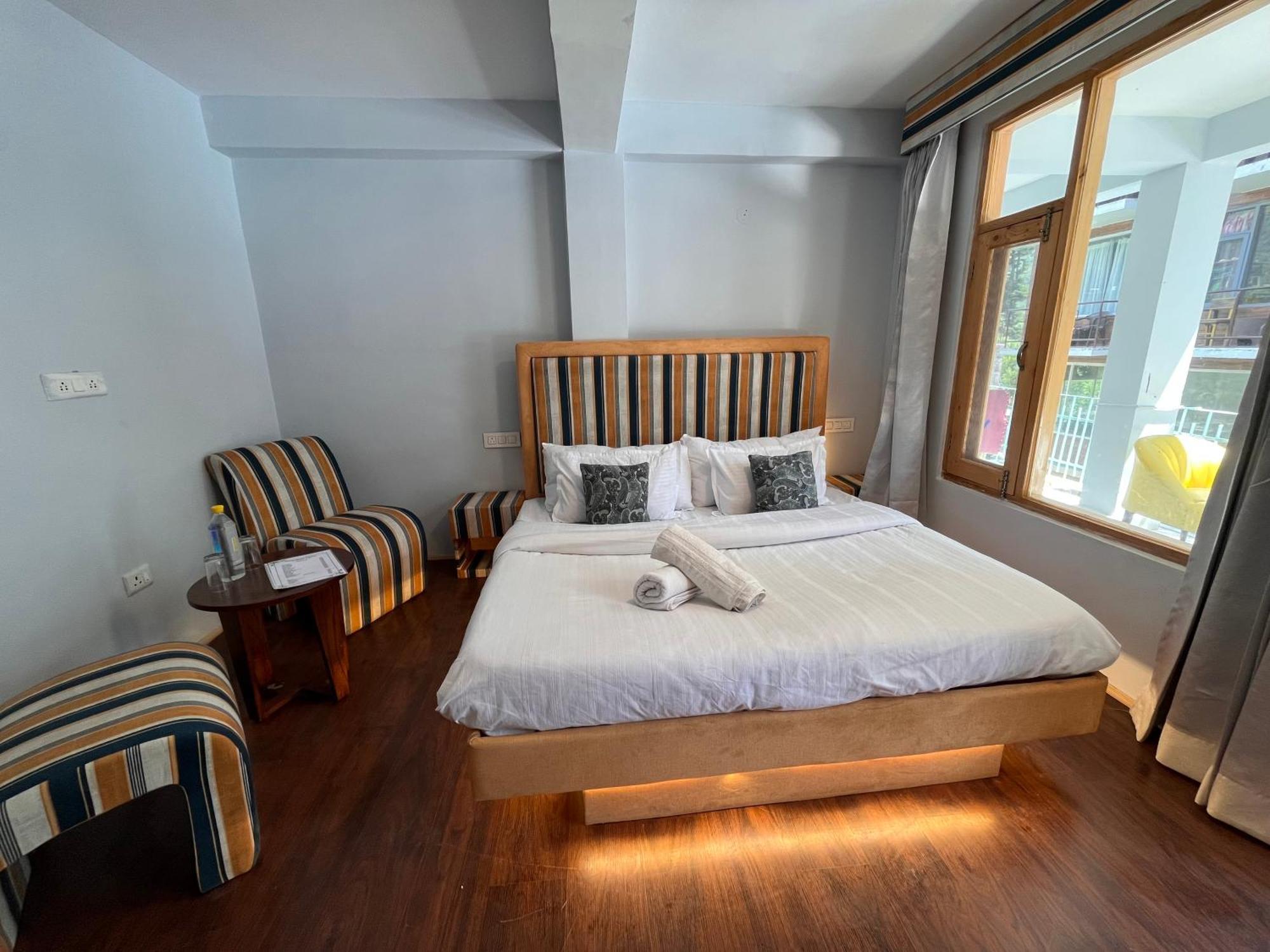 Hotel English Rose, #Personal Parking, #Petfriendly, #Garden, #Bonfire Under The Stars 마날리 외부 사진