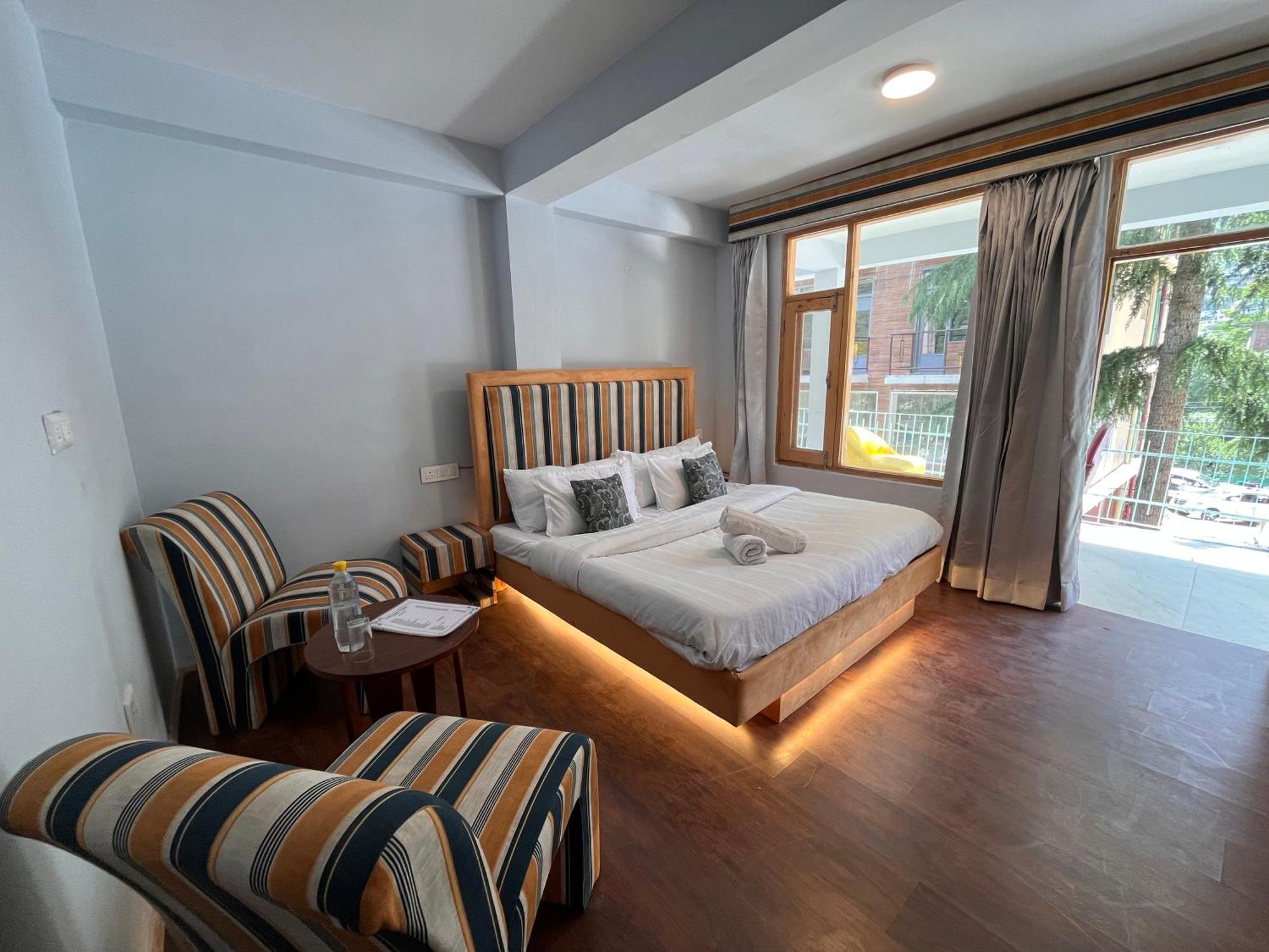Hotel English Rose, #Personal Parking, #Petfriendly, #Garden, #Bonfire Under The Stars 마날리 외부 사진