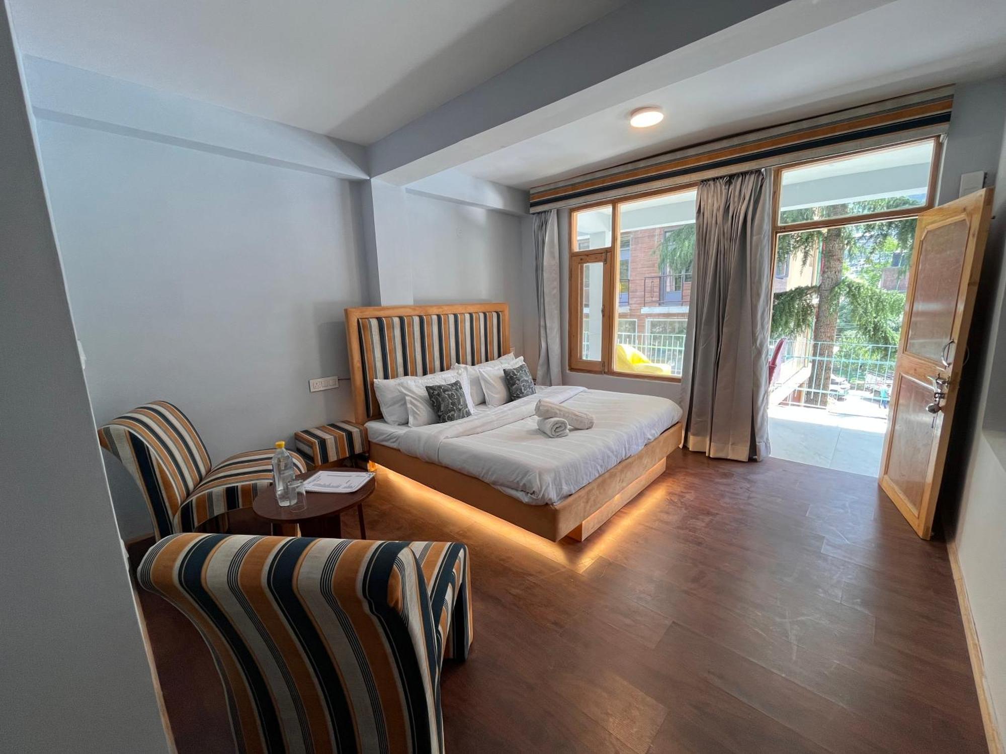 Hotel English Rose, #Personal Parking, #Petfriendly, #Garden, #Bonfire Under The Stars 마날리 외부 사진