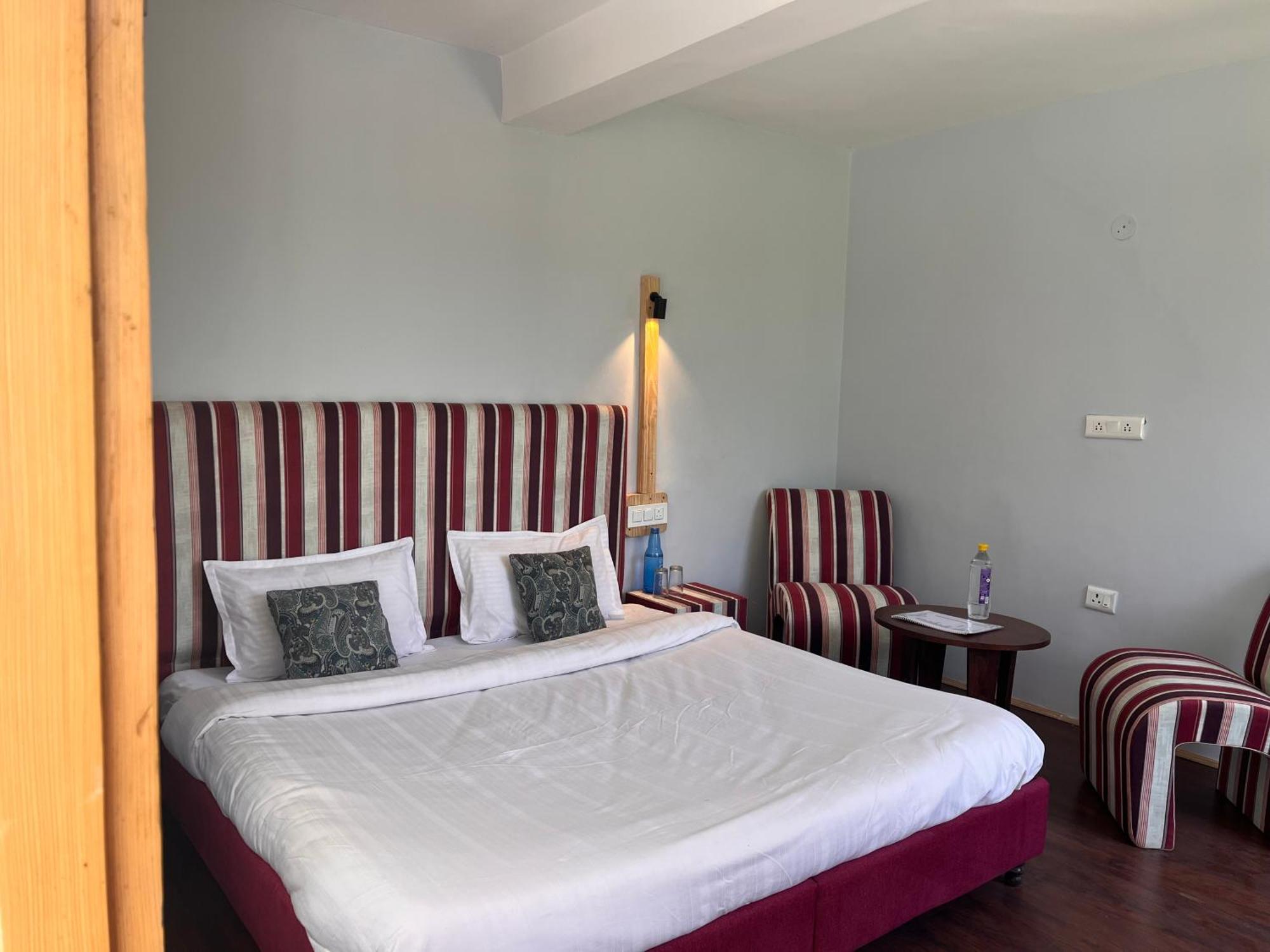 Hotel English Rose, #Personal Parking, #Petfriendly, #Garden, #Bonfire Under The Stars 마날리 외부 사진
