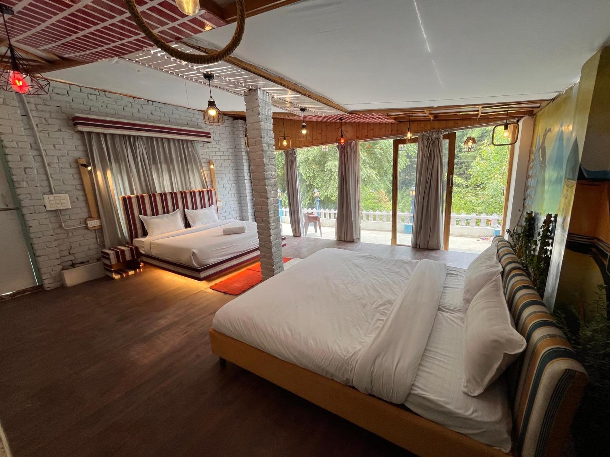 Hotel English Rose, #Personal Parking, #Petfriendly, #Garden, #Bonfire Under The Stars 마날리 외부 사진