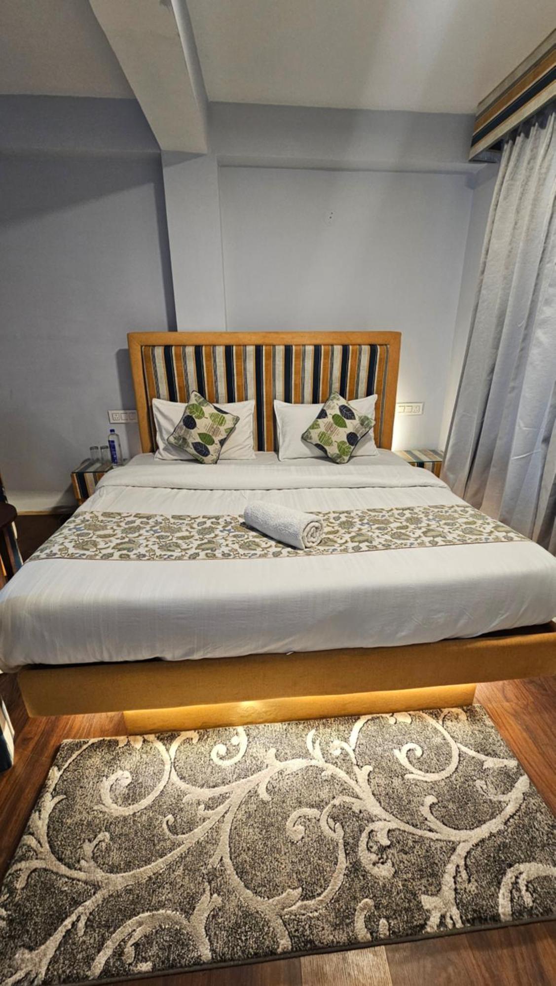 Hotel English Rose, #Personal Parking, #Petfriendly, #Garden, #Bonfire Under The Stars 마날리 외부 사진