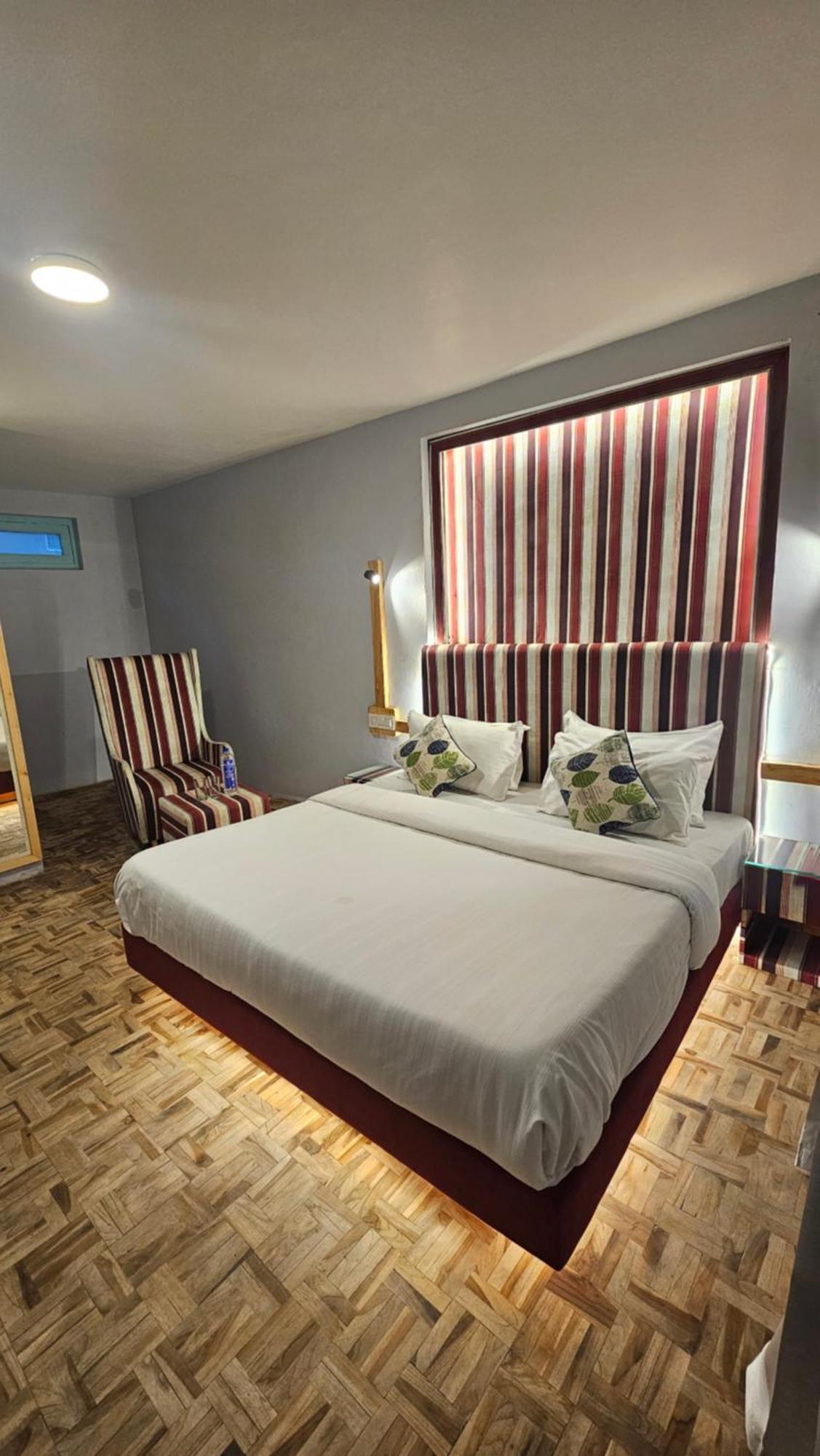 Hotel English Rose, #Personal Parking, #Petfriendly, #Garden, #Bonfire Under The Stars 마날리 외부 사진