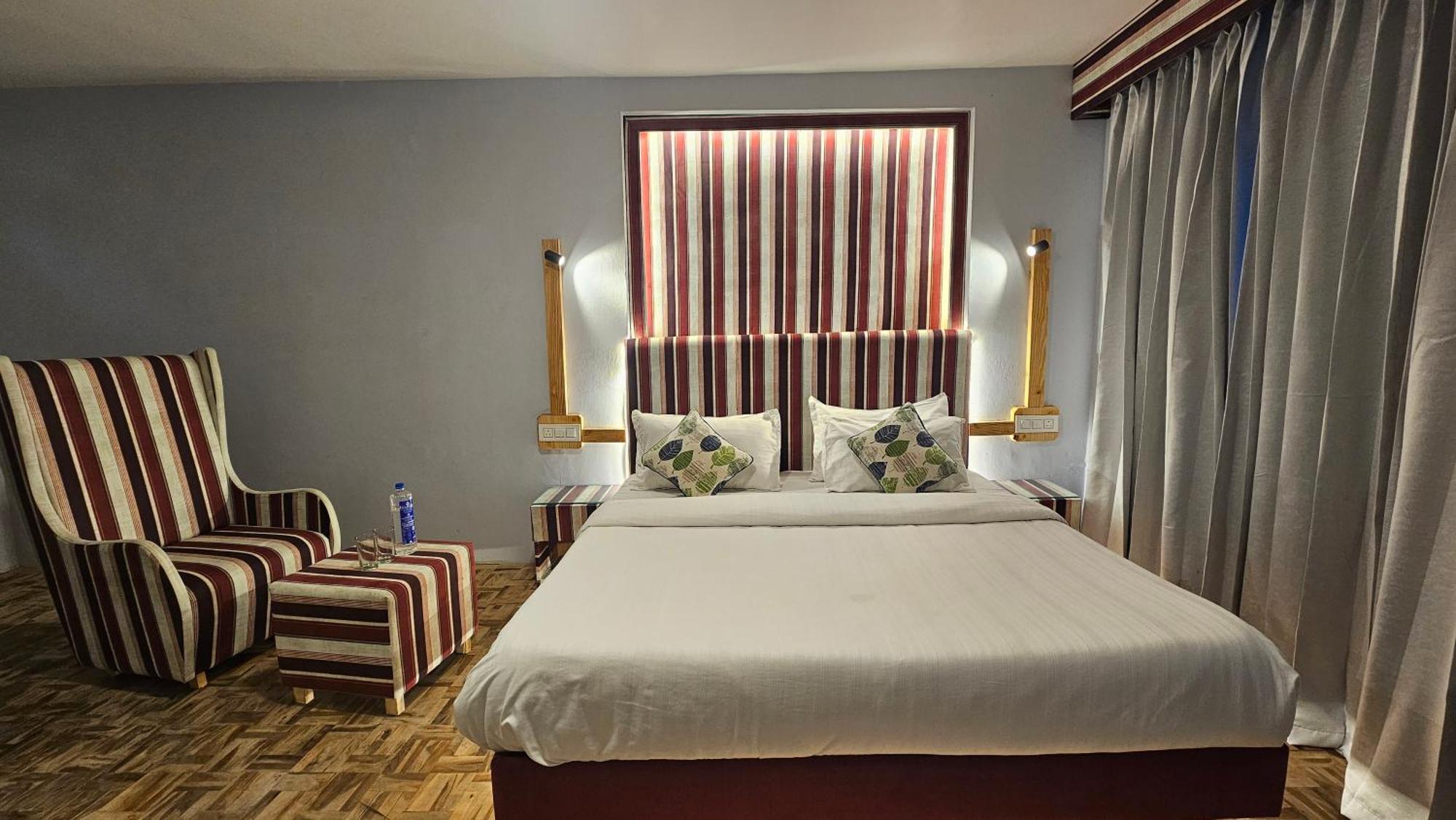 Hotel English Rose, #Personal Parking, #Petfriendly, #Garden, #Bonfire Under The Stars 마날리 외부 사진
